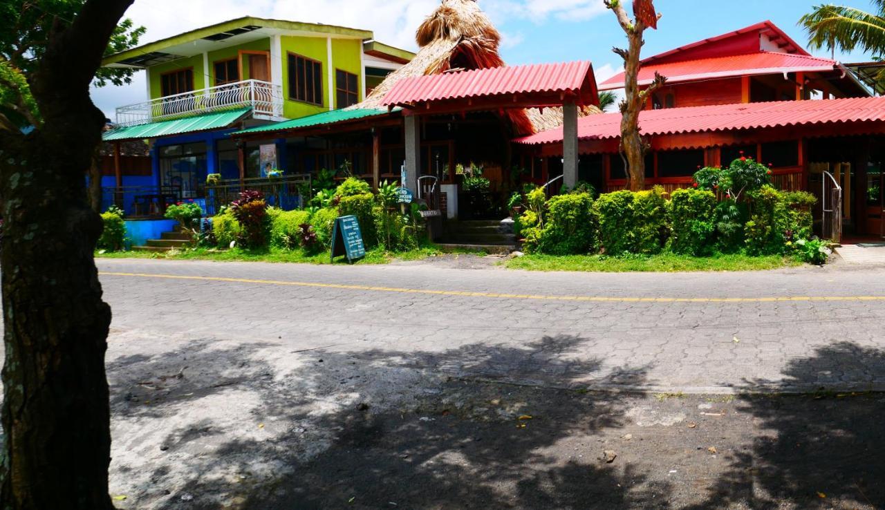 Hotel Restaurante Los Cocos Santa Cruz Exteriör bild